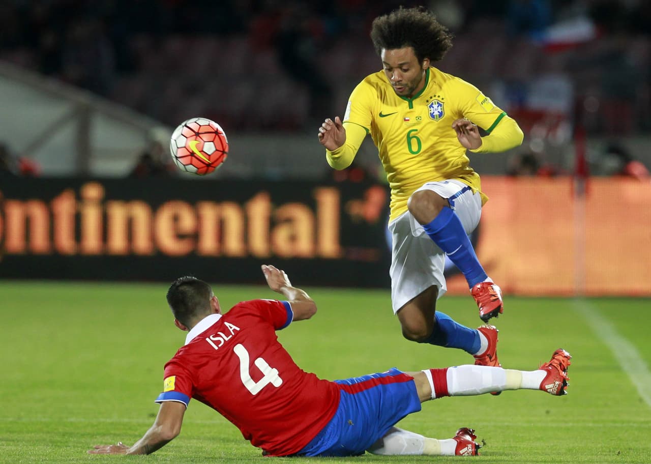 Marcelo admite que Brasil "deja que desear" en los partidos oficiales