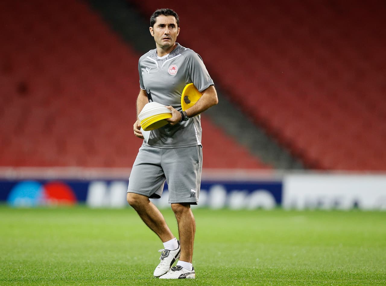 Los caminos lo llevaron de nuevo al Olympiacos, que en la temporada 2009/2010 solo se quedó conó la Liga griega, por lo que buscaron a Valverde para conquistar también la Copa.