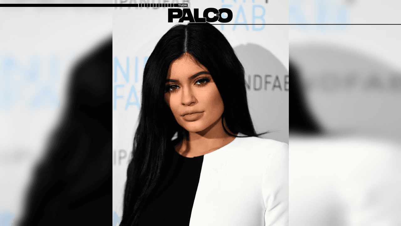 La fundadora de Kylie Cosmetics anunció que dio a luz a su segundo hijo con su novio Travis Scott.