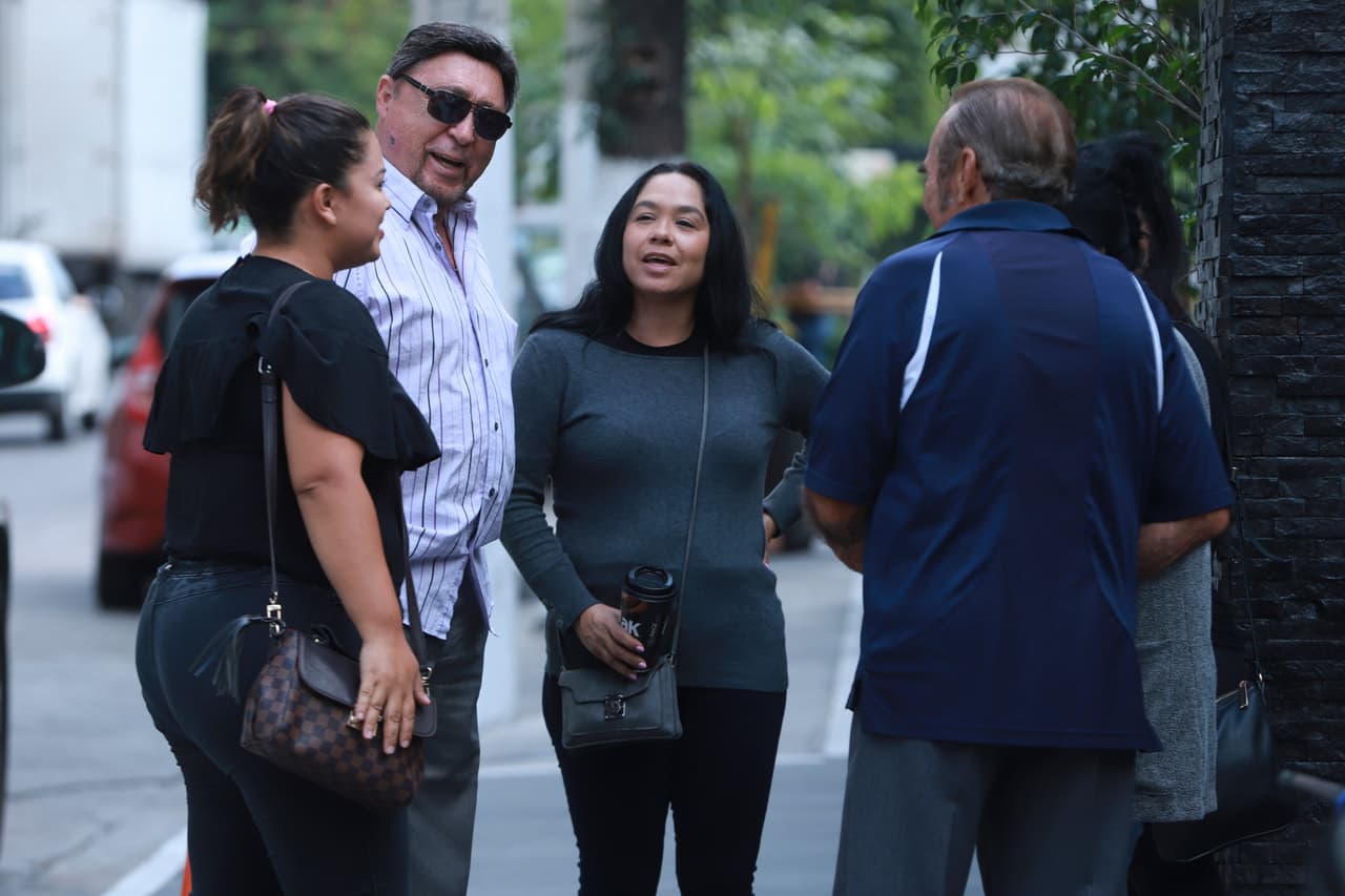 Los seres queridos del ex luchador Pedro "Perro" Aguayo, quien falleció a los 73 años de edad, estuvieron en el funeral de la leyenda de la lucha libre mexicana, celebrado en Gayosso.
