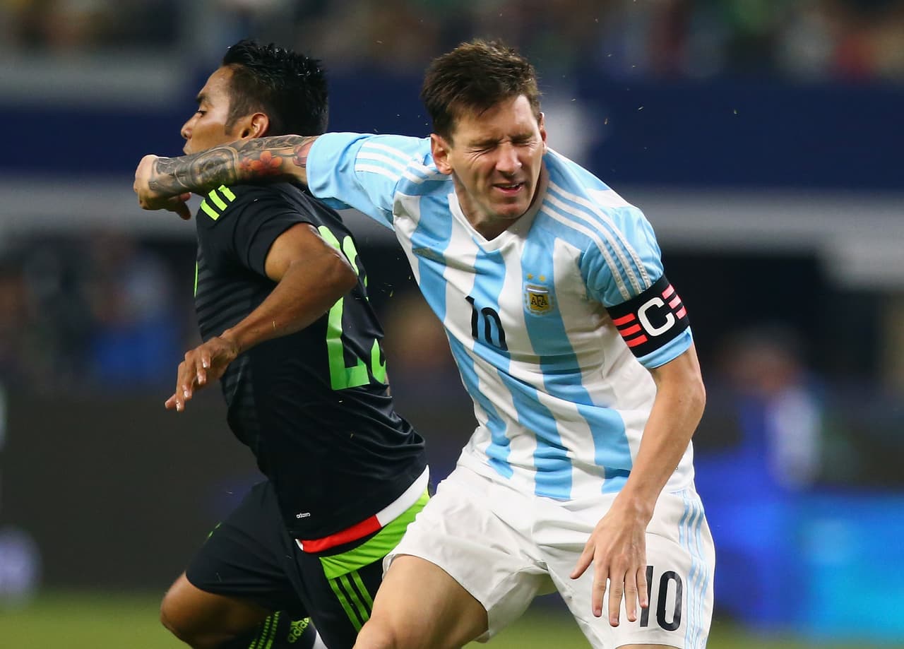 Aunque era un partido de carácter amistoso, el Tricolor se lo tomó muy en serio y como una especie de revancha por el constante dominio argentino en Copa América y las recientes eliminaciones en Mundiales.