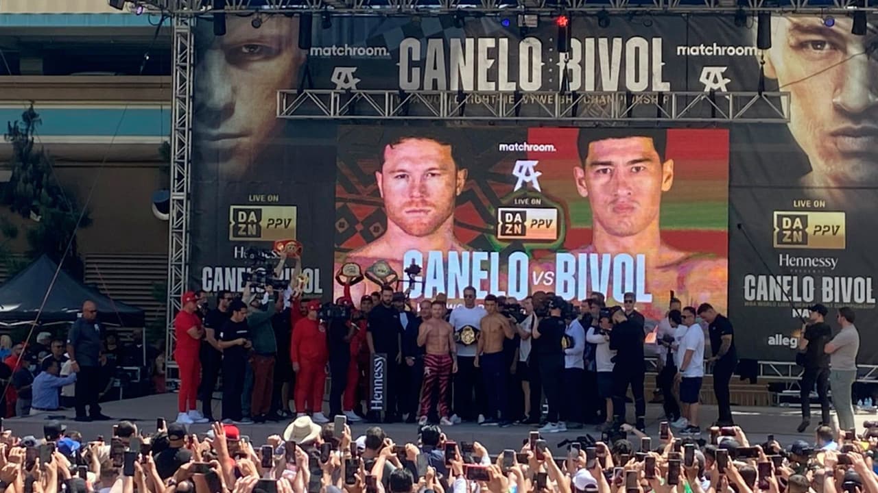 ¡Hay pelea! 'Canelo' Álvarez y Dmitry Bivol cumplen con la báscula