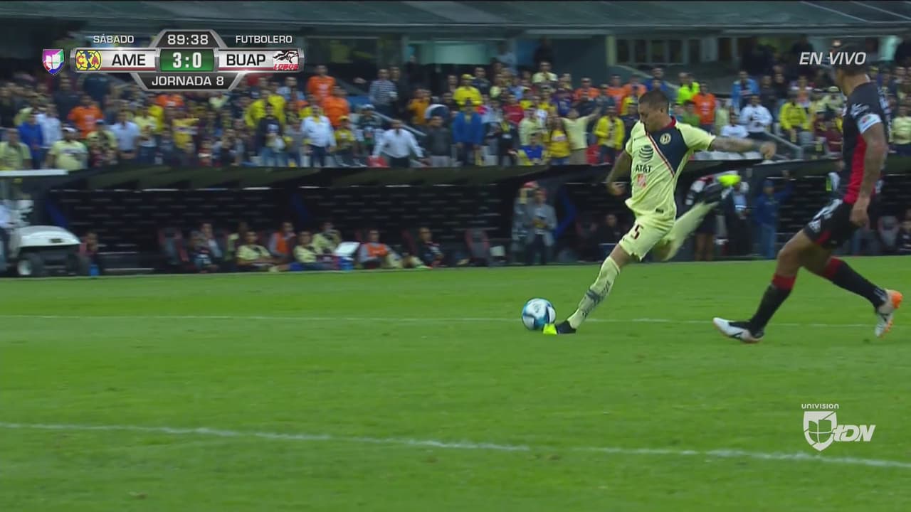 ¡Despertó el goleador! Nico Castillo marca doblete ante Lobos