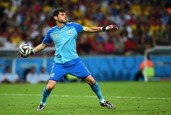 Iker Casillas, histórico portero del Real Madrid, ha tenido altibajos la actualidad que han bajado su valor en el mercado, actualmente su carta ronda los 10 mdd.