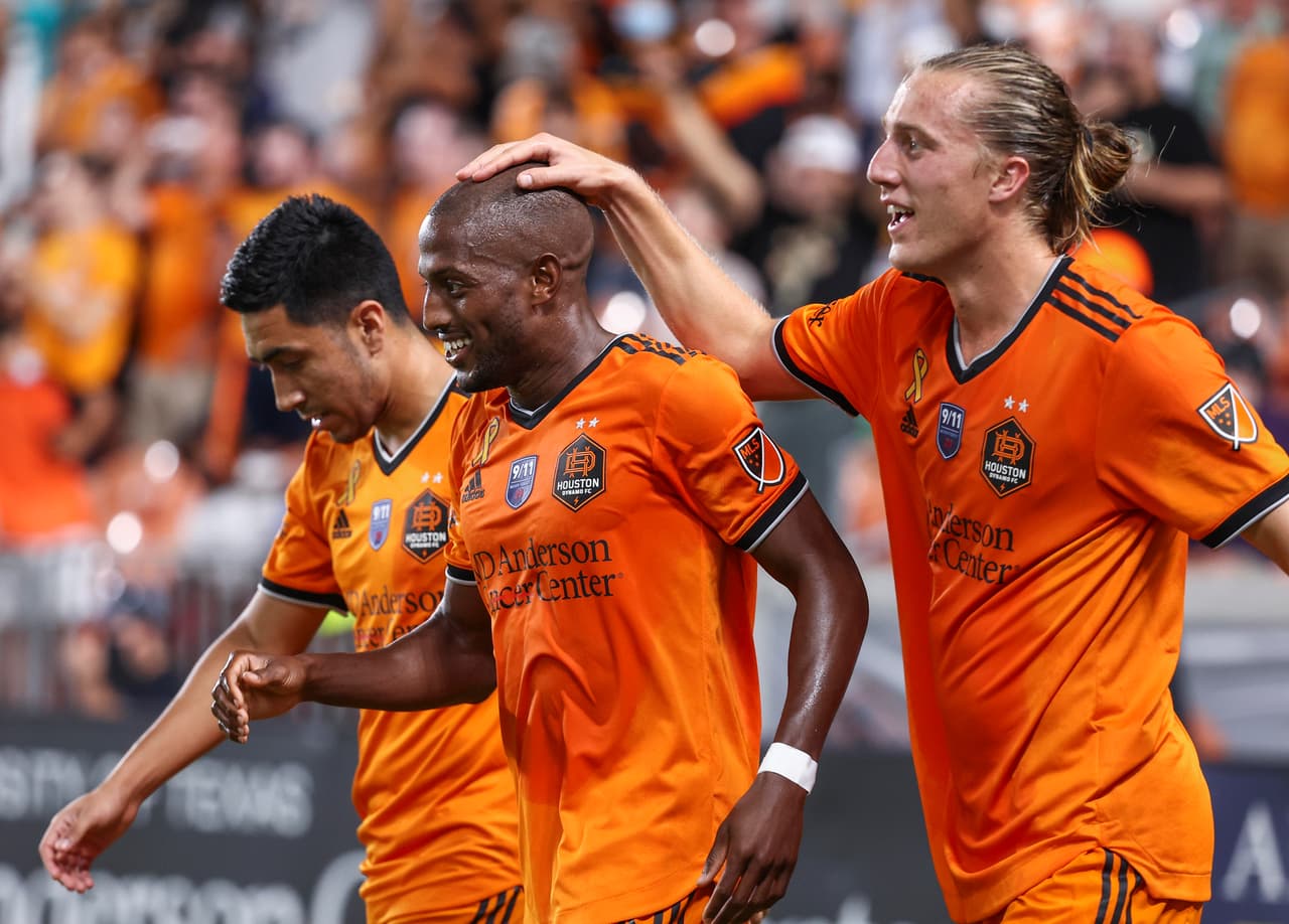 Houston Dynamo por fin consiguió una victoria: fue un 3-0 sobre Austin FC.
<br>