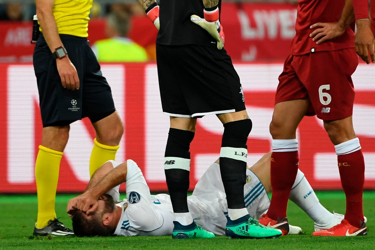 El lateral de la selección de España sintió un pinchazo en la parte posterior de si pierna.