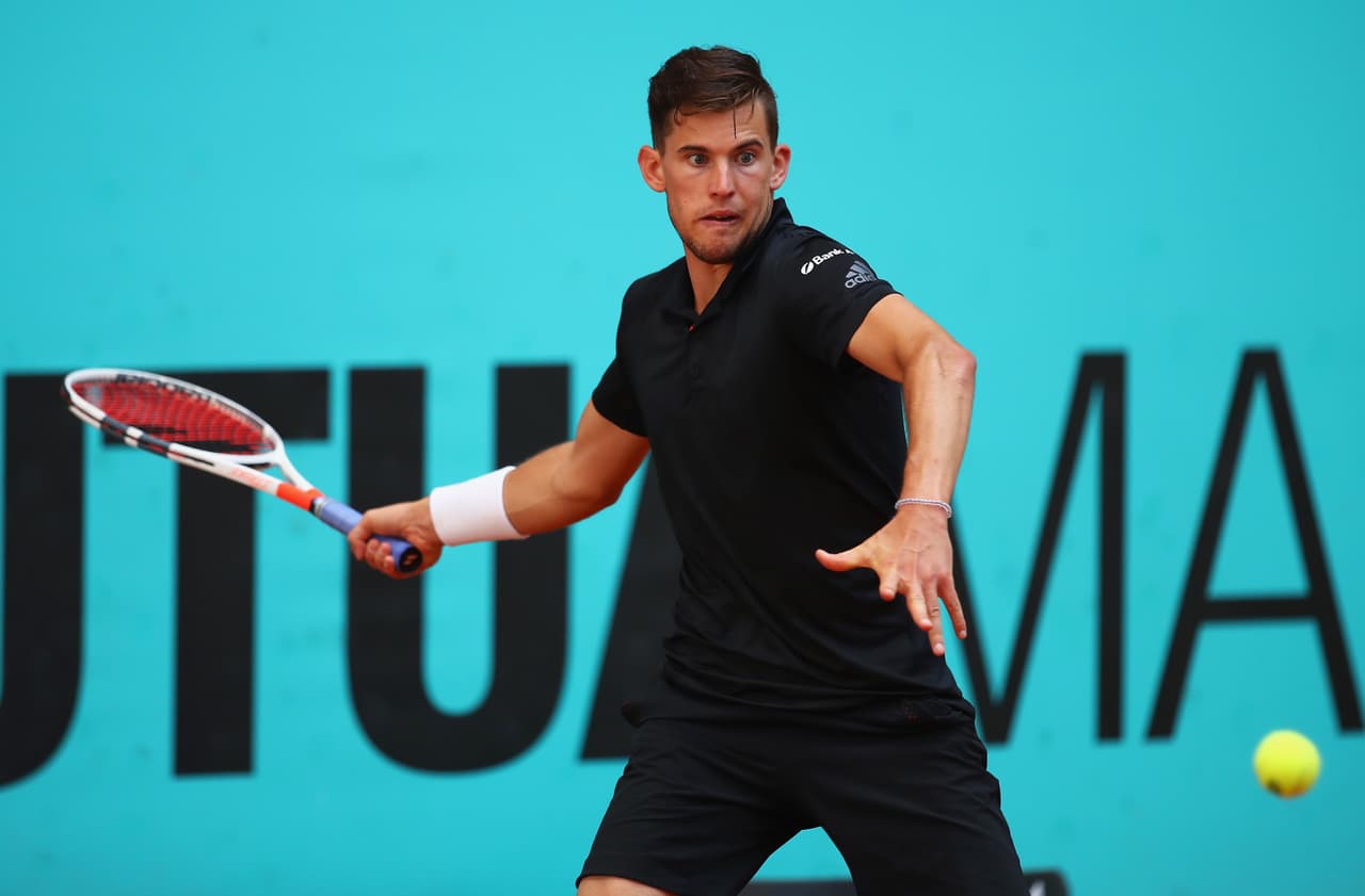 Por su parte, Dominic Thiem derrotó a Borna Coric con remontada 2-6, 7-6 (4), 6-4 y demostró que se viene un cambio de nombres en el tenis mundial, mientras esta jornada despidió a algunos destacados.