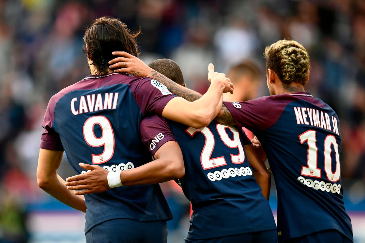 Un doblete de Neymar, goles de Edinson Cavani, Kylian Mbappté, Julen Draxler y Thomas Meunier, para el PSG, y Younousse Sankhare junto a Malcolm, para la visita, fueron los protagonistas en el marcador.