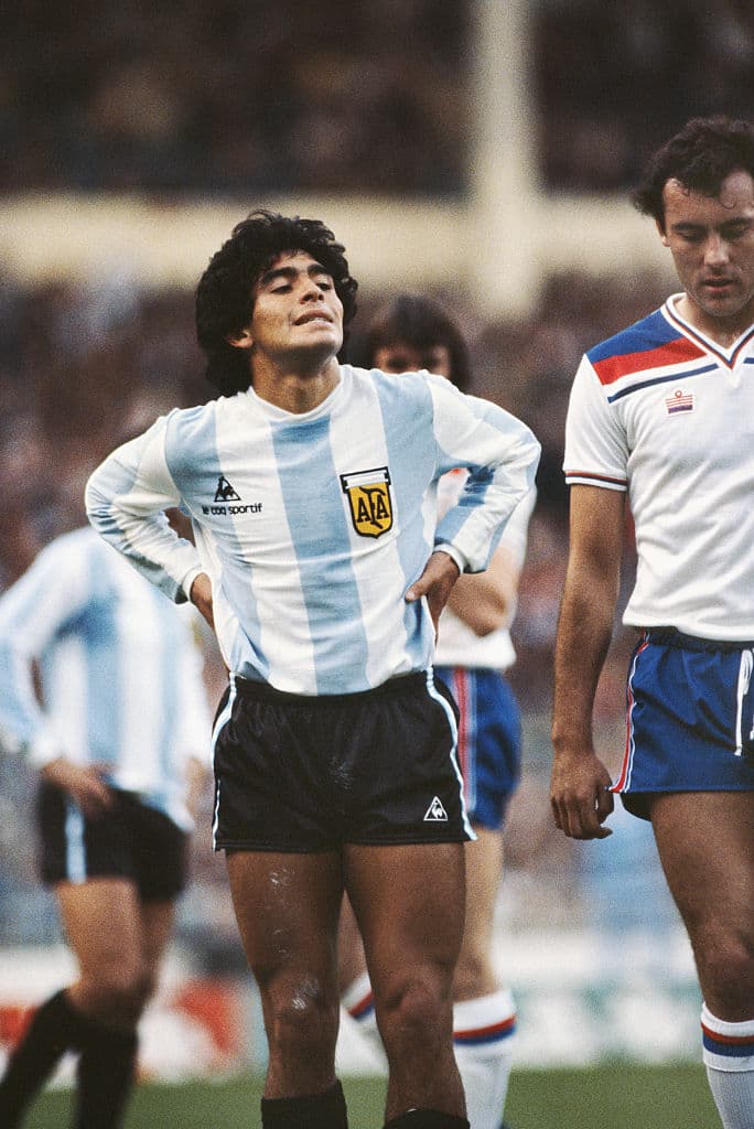 Diego Armando Maradona – Argentina – Medio ofensivo, 1976-1997
<br>