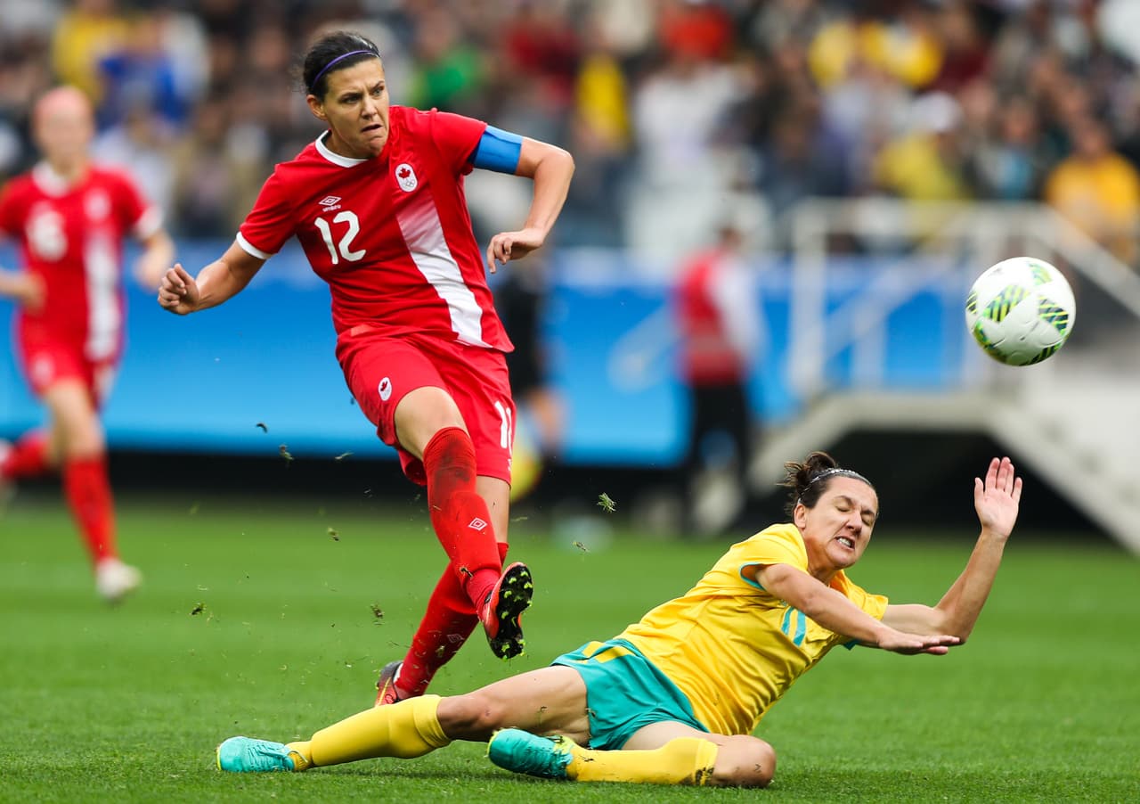 Christine Sinclair (Canadá) - La mayor estrella del fútbol femenil del país norteamericano. Logró la medalla de Bronce en Río 2016, es la segunda mejor goleadora de la historia del fútbol internacional con 164 anotaciones. Nombrada 13 veces Mejor Jugadora de Canadá y nominada a Mejor Jugadora del Año FIFA en 6 ocasiones.