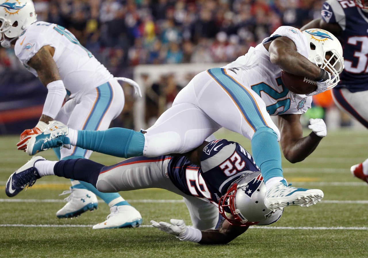 Los New England Patriots vencieron 36-7 a los Miami Dolphins para mantenerse invictos 7-0.