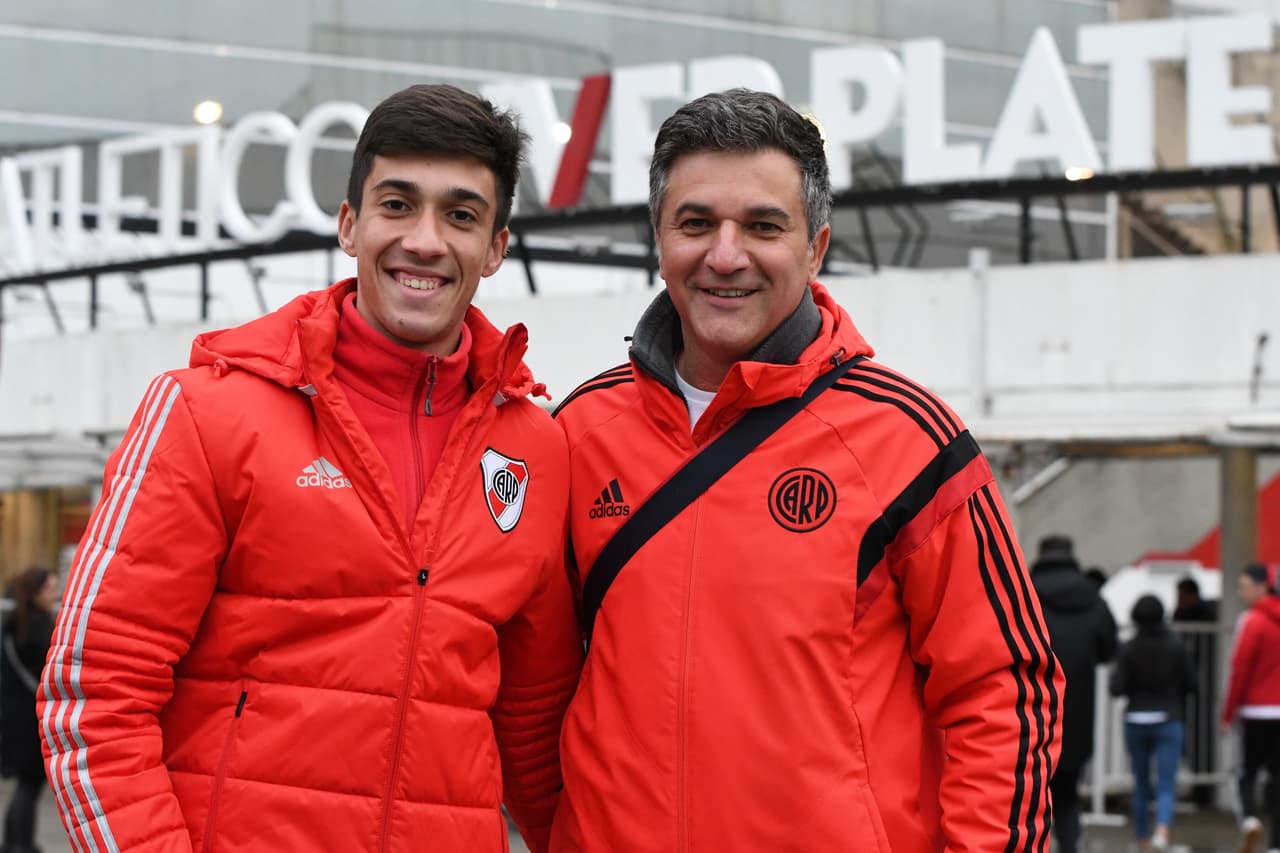 Aficionados y jugadores se alistan para el duelo de semifinales por la Copa Libertadores.