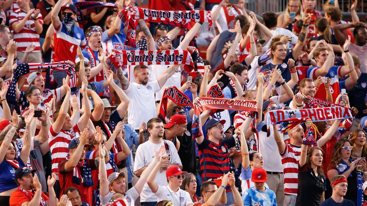 La afición respondió muy bien en las graderías del FirstEnergy Stadium, en Cleveland, Ohio.