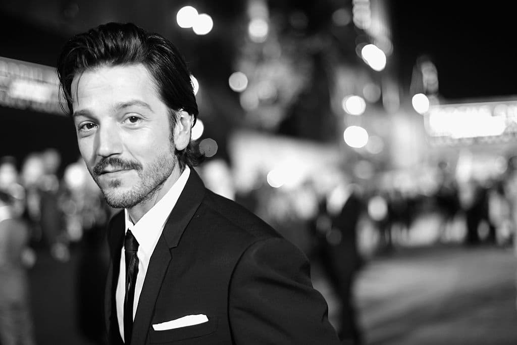 Diego Luna es productor ejecutivo y protagonista de la serie.