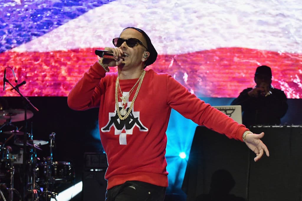 Durante la entrevista yandel dio a conocer el porque se le ocurrió titular la canción como “Buublegum”, ya que cuando estaban en proceso de creación, la canción le comenzó a recordar a Yandel a una goma de mascar por el sonido.