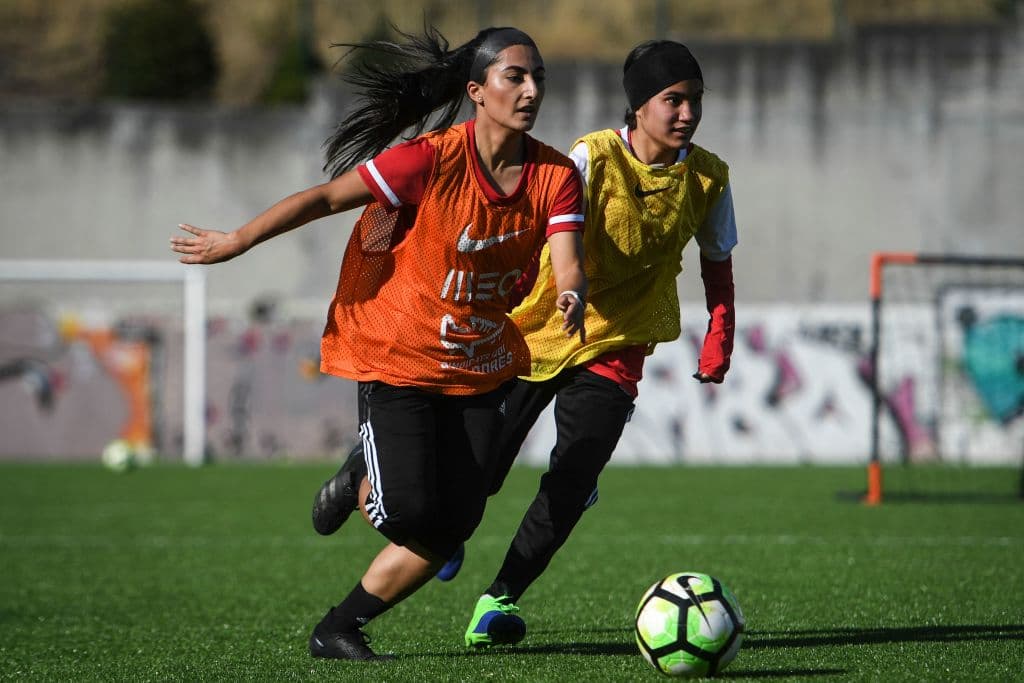 Varias jugadoras de la selección nacional de fútbol juvenil femenino de Afganistán obtuvieron asilo en Portugal.