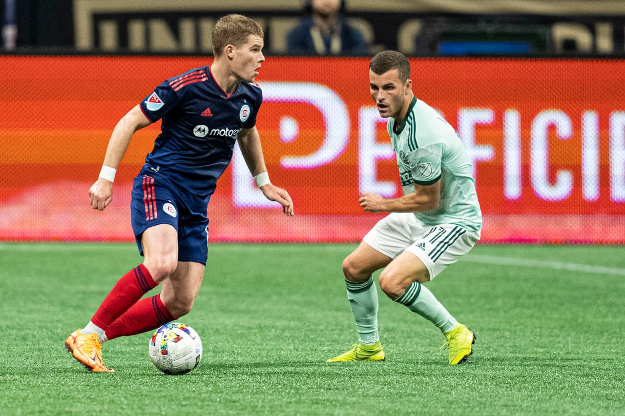 El estadounidense pudo hacer su debut en Chicago, luego de un breve paso por el Hibernian escocés.
<br>