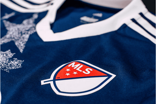 Si bien no pertenece a un club en particular será el uniforme para enfrentar a Real Madrid.