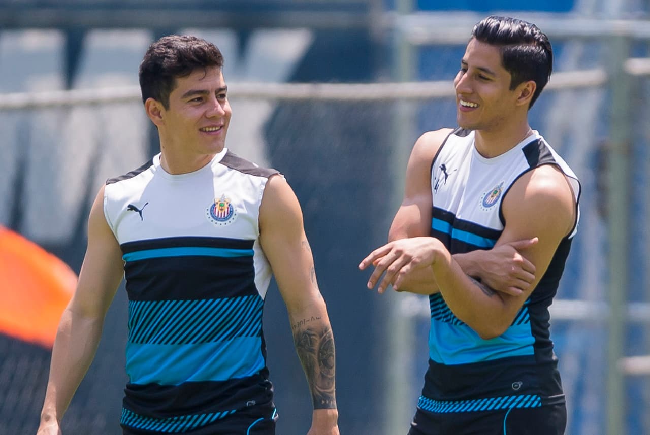 Tras 10 meses de lesión, una de las novedades en el campeón de la Liga MX, Chivas de Guadalajara, es el regreso de Carlos Cisneros.