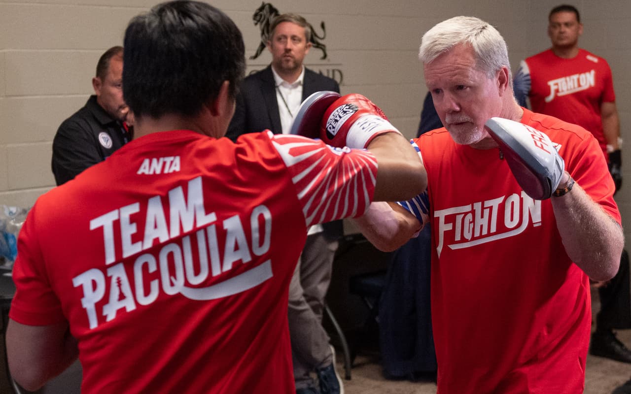 A sus 40 años, Pacquiao calló bocas con un tremendo despliegue de fortaleza y rapidez. Thurman cayó en el primer round y entregó su cetro wélter AMB al filipino.