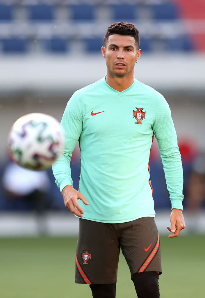 Recibe 1.60 millones de dólares por publicación patrocinada.
<br>