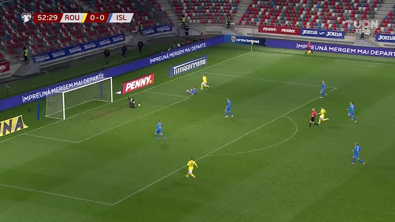 ¡TIRO ATAJADO! disparo por Denis Alibec.