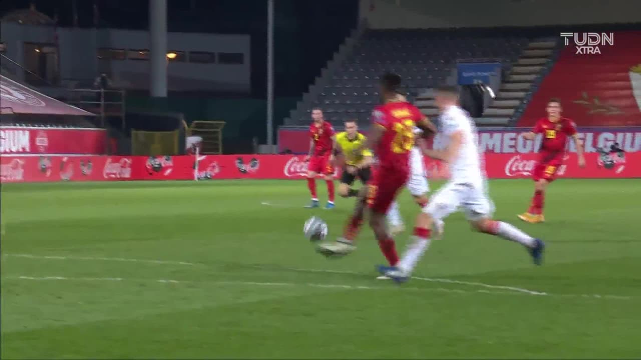 ¡TIRO ATAJADO! disparo por Hans Vanaken.