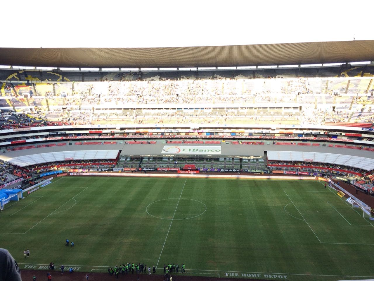 El Estadio Azteca a pocos minutos de iniciar el juego entre América y Atlas por la Jornada 2 del Apertura 2018 de la Liga MX.