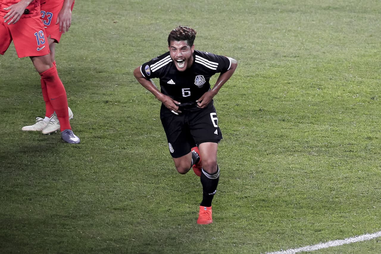 Este fue el primer gol de Jonathan para México en torneos oficiales, y ha sido de oro.