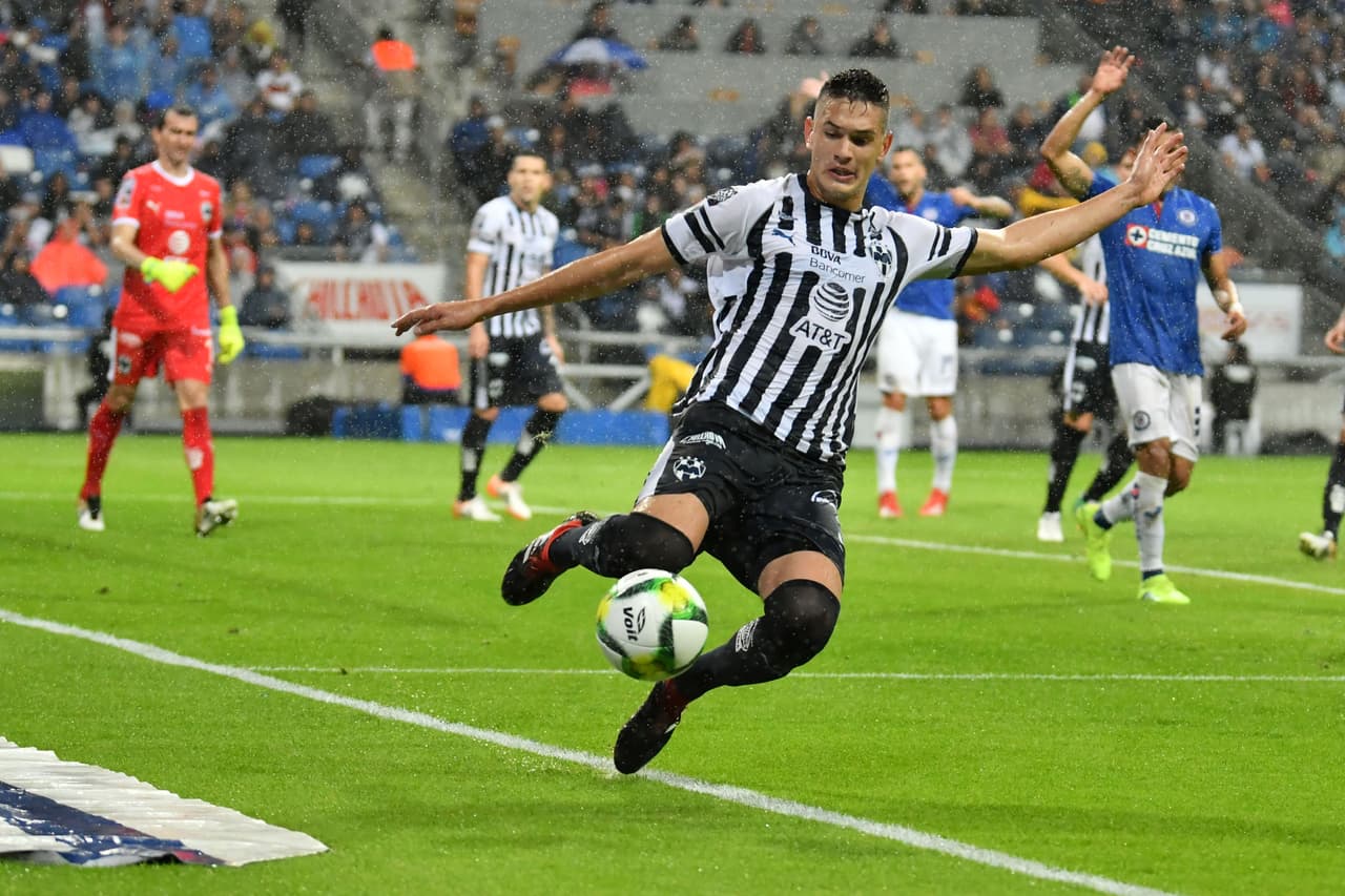 México: César Montes (Rayados)