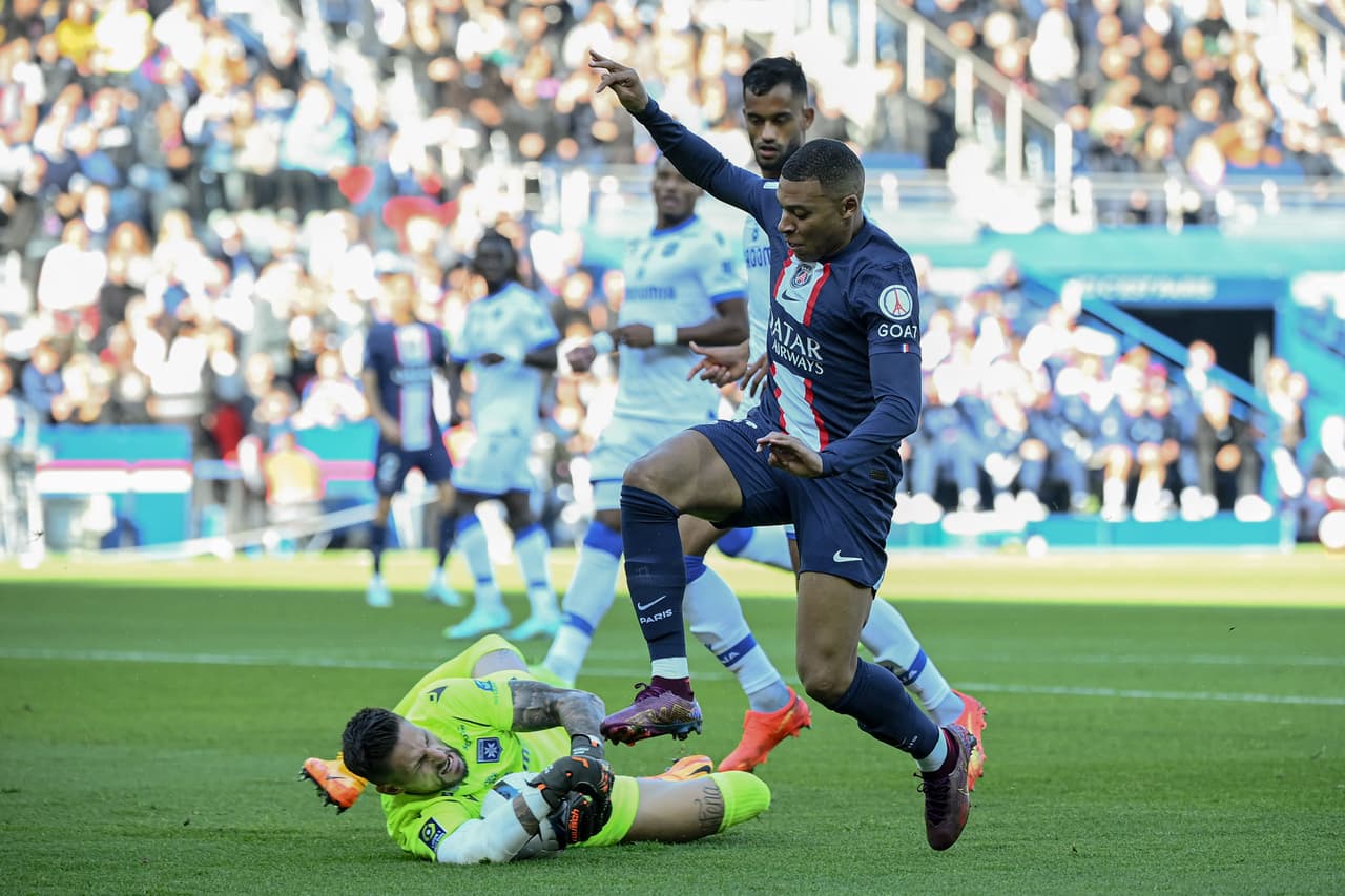 Paris Saint Germain es el líder absoluto de la Ligue 1 de la mano de sus cracks.