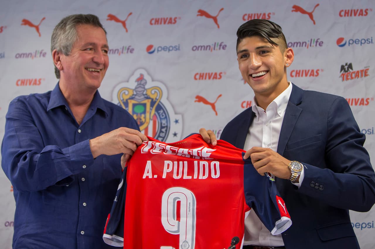 Alan Pulido quiere dedicarle a Jorge Vergara el triunfo ante Veracruz