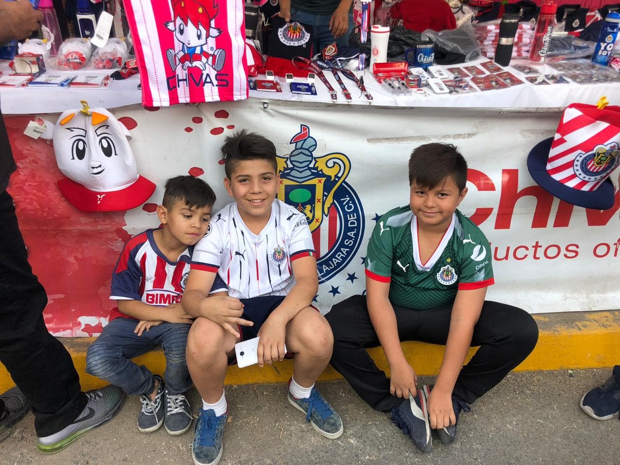 Los aficionados de Chivas están listos en el Estadio Akron para el juego contra Puebla en la Jornada 15 del 
<a href="https://www.univision.com/deportes/futbol/liga-mx/*">Clausura 2019</a>.