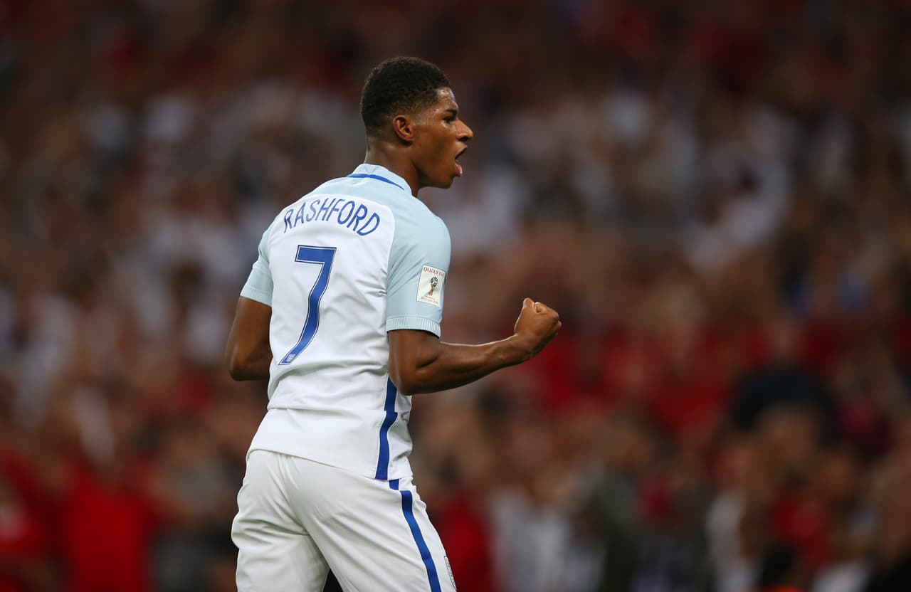 Estreno goleador del joven del Manchester United en esta Eliminatoria y con la selección inglesa en partido oficial.