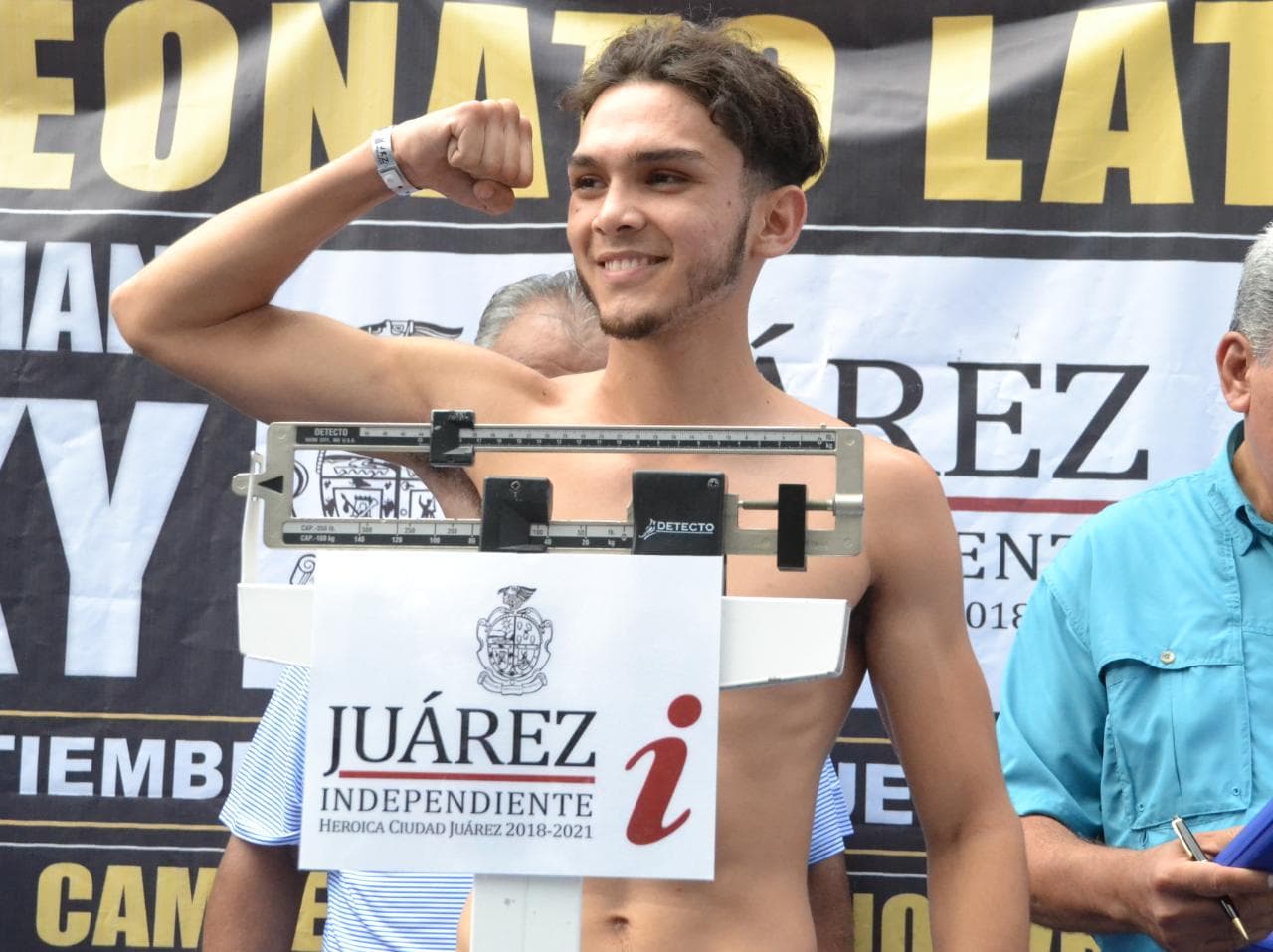 Listo el combate tras la ceremonia de pesaje con tres peleas de pronóstico reservado.