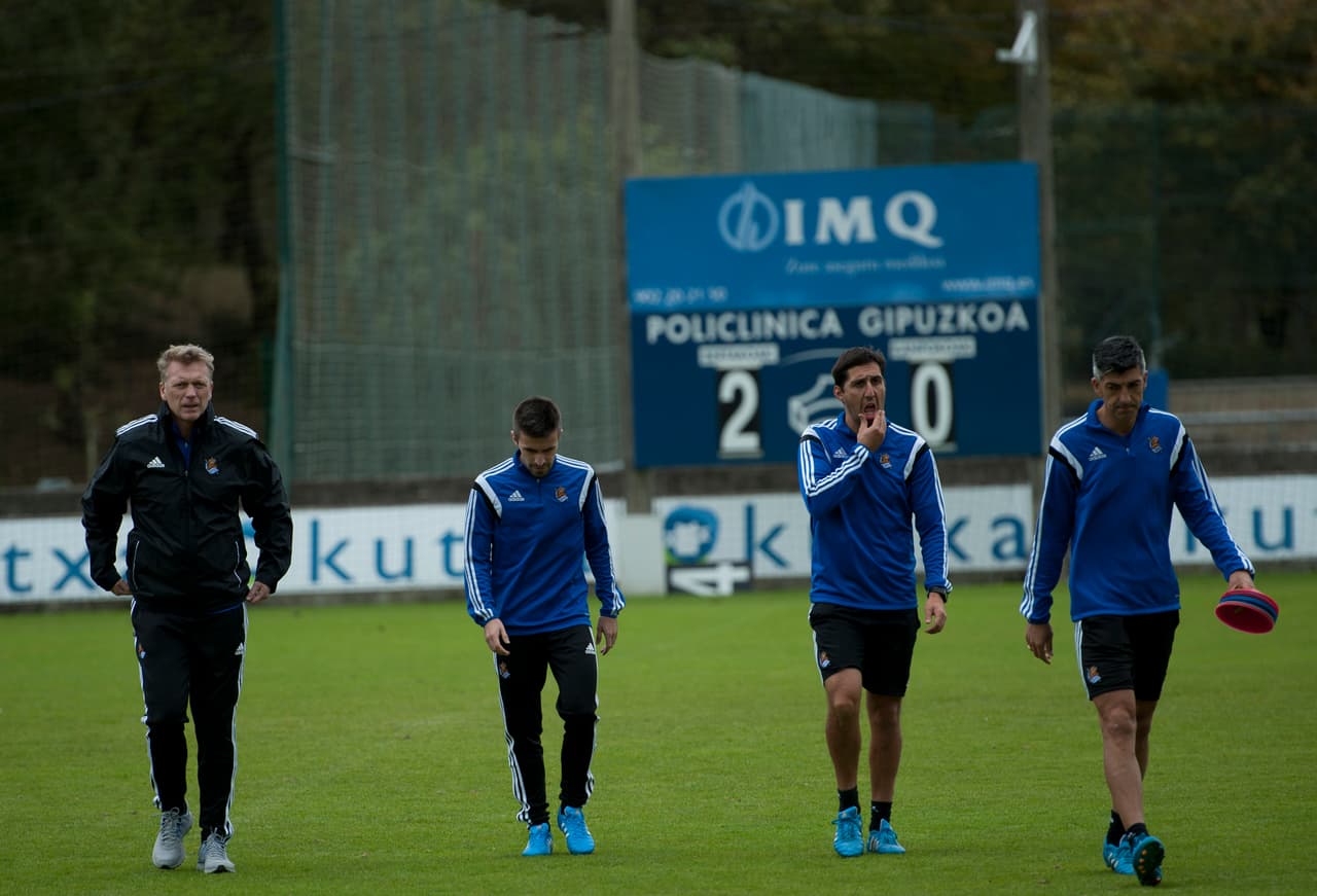 Los jugadores del Racing, que llevan sin cobrar más de cinco meses, avisaron a la Real Sociedad que ellos no tenían en mente jugar el partido para demostrar su rebeldía ante la "mala gestión" de los directivos.