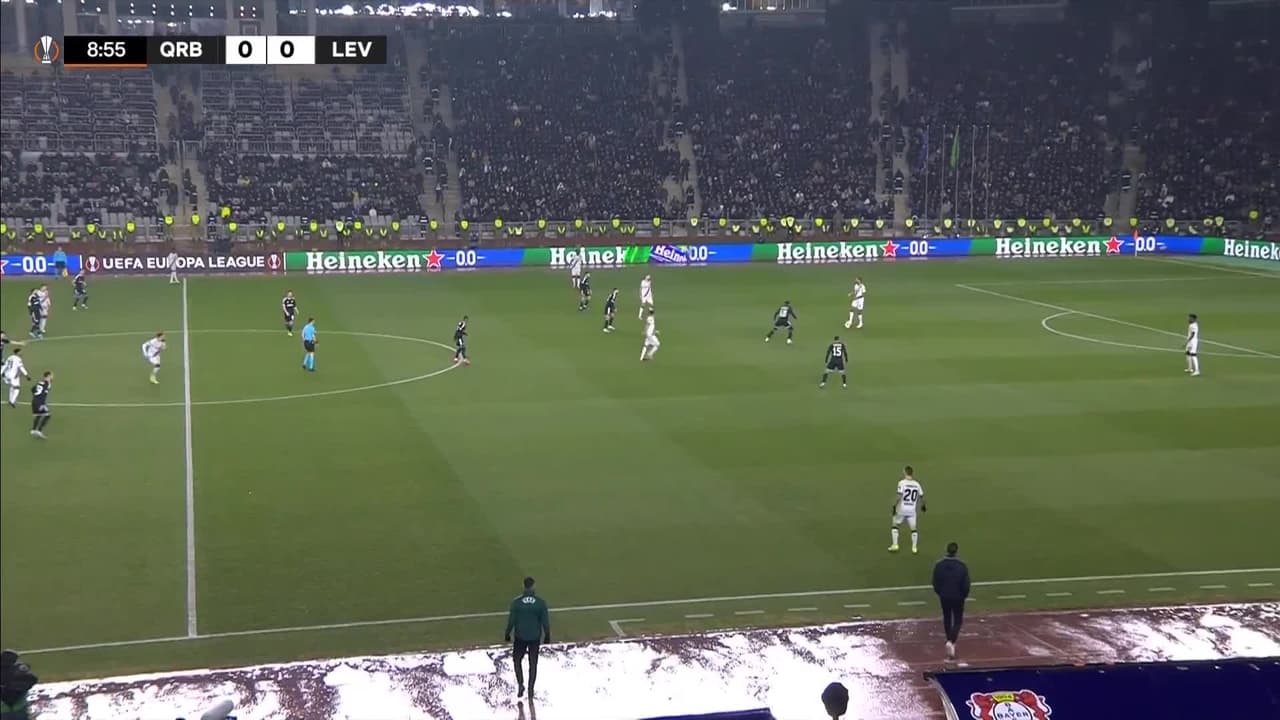 ¡TIRO ATAJADO! disparo por Marko Jankovic.