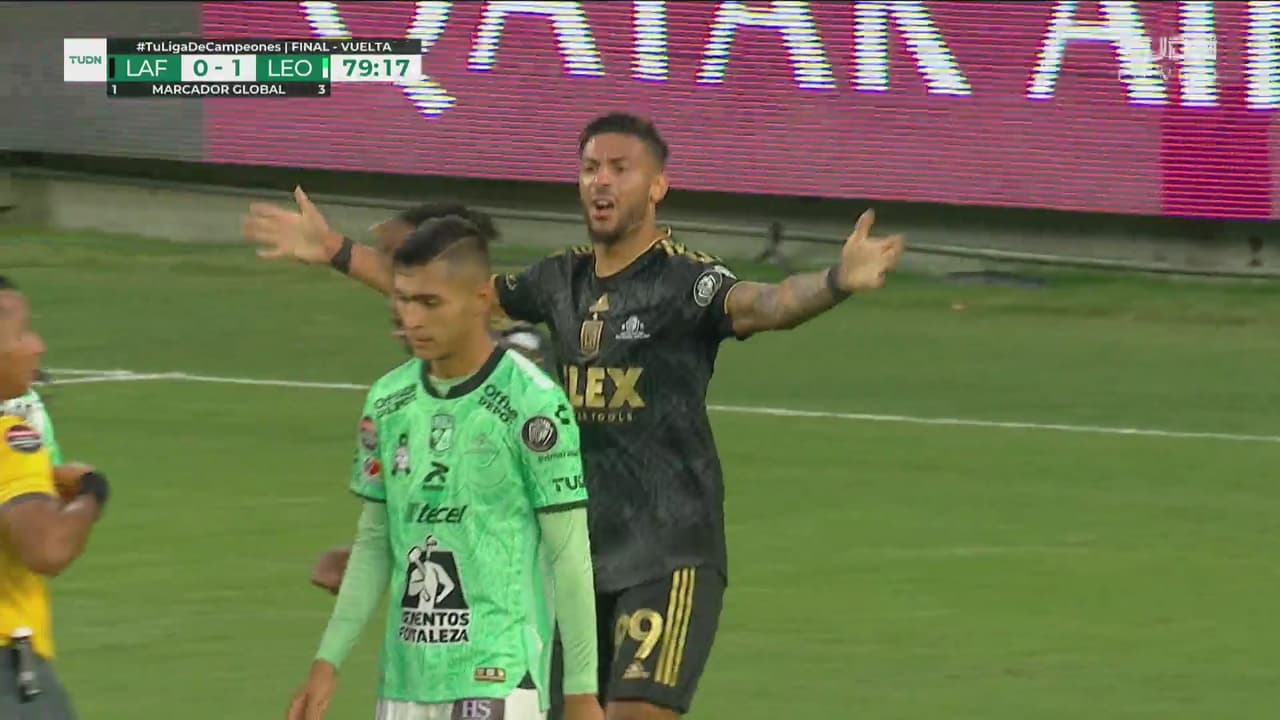 Bouanga falla y LAFC deja ir el gol del descuento otra vez