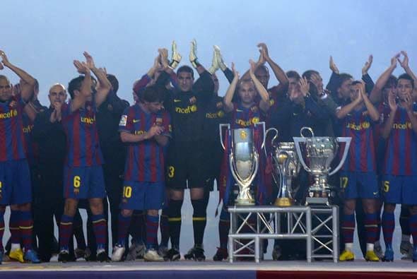El Barcelona comenzó el año festejando por sus 6 trofeos conseguidos en el 2009.