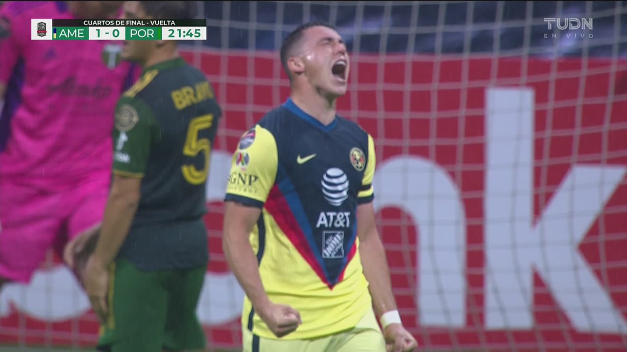 ¡Gol del América! Viñas pone el 1-0 con buen remate de cabeza