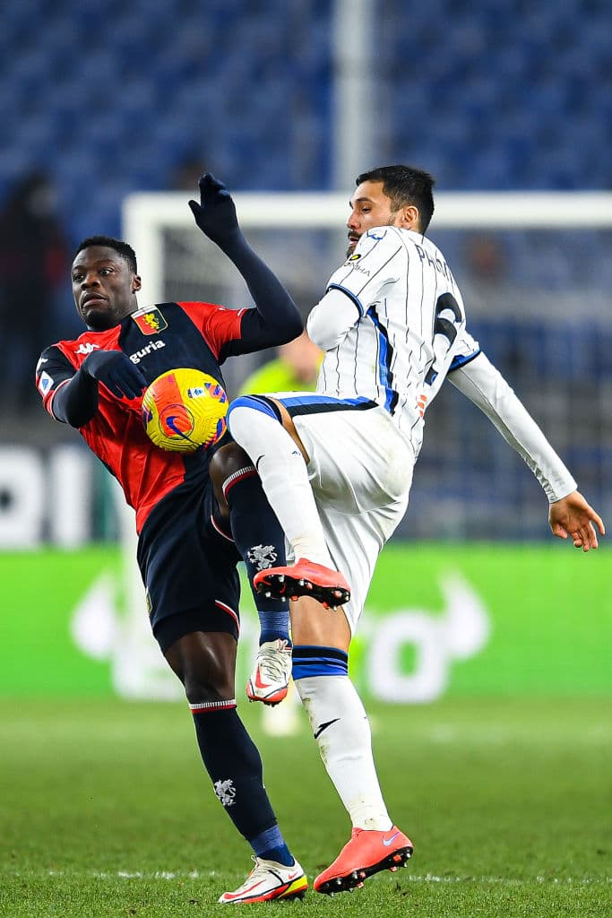 Johan Vázquez y su Genoa logran aguantar el increíble poderío del Atalanta y firmaron el empate 0-0.