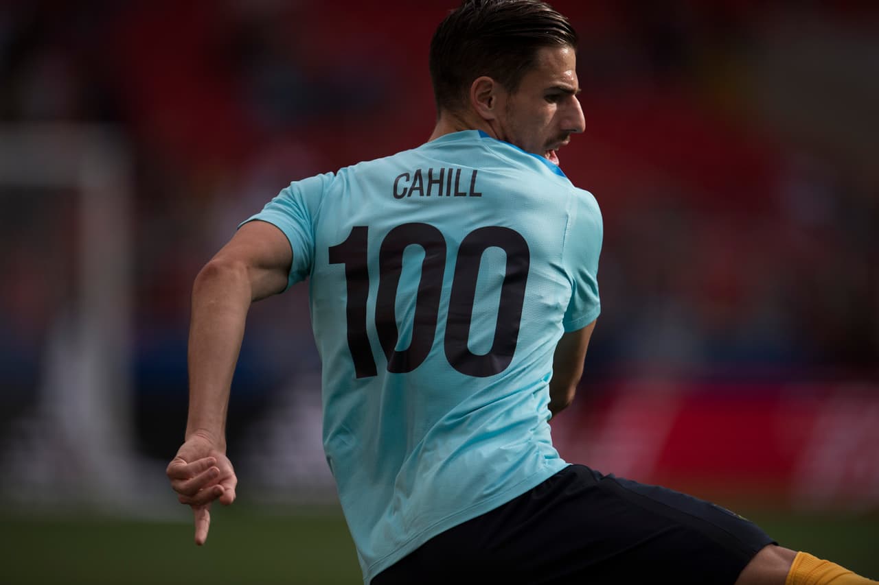 El experimentado mediocampista llegó ante Chile a 100 partidos con los 
<i>Socceroos.</i>