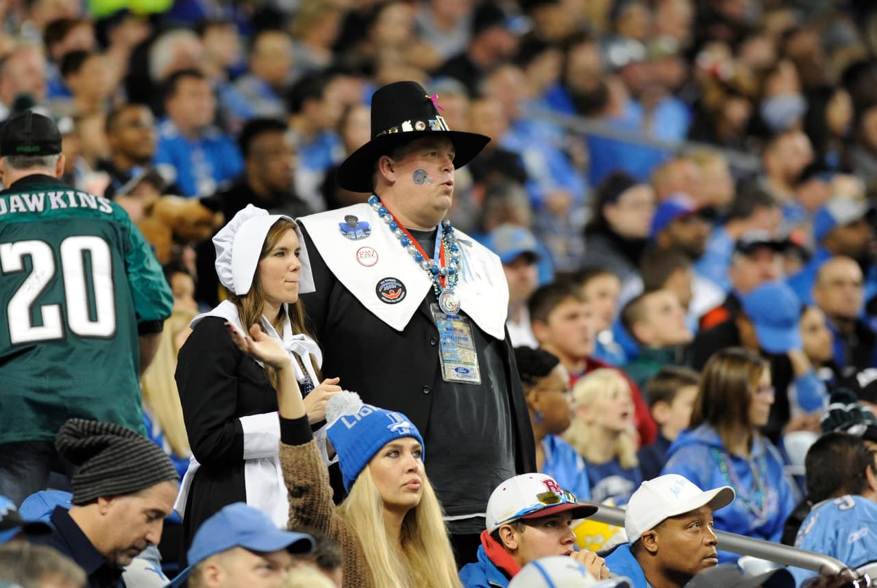 La jornada del Día de Acción de Gracias, que abrió la Semana 12 NFL, es un clásico que los fans no pueden dejar pasar. ¡Checa cómo lo disfrutaron!