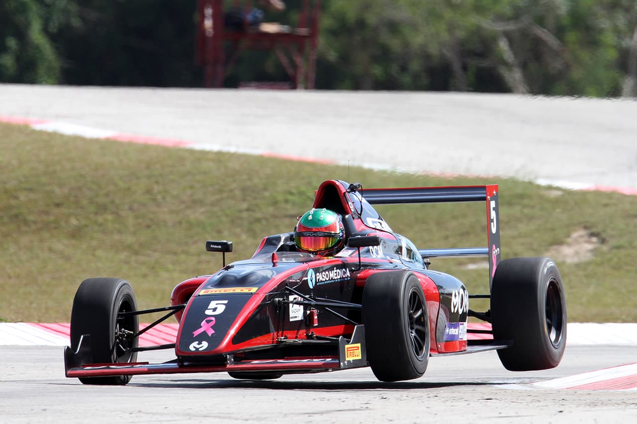 El periodo de aprendizaje de esta piloto ha sido valioso, teniendo en cuenta su edad, y por eso su trabajo la encamina hacia Europa.