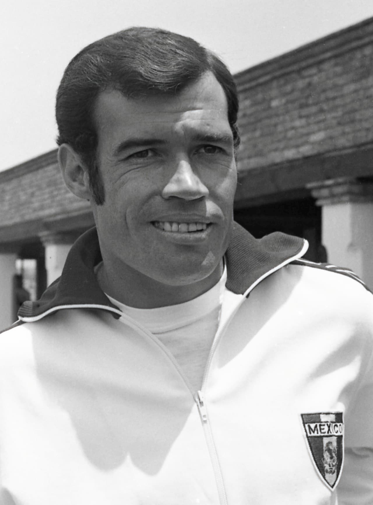 El ex-jugador Gustavo Pena forma parte de los investidos decanos.