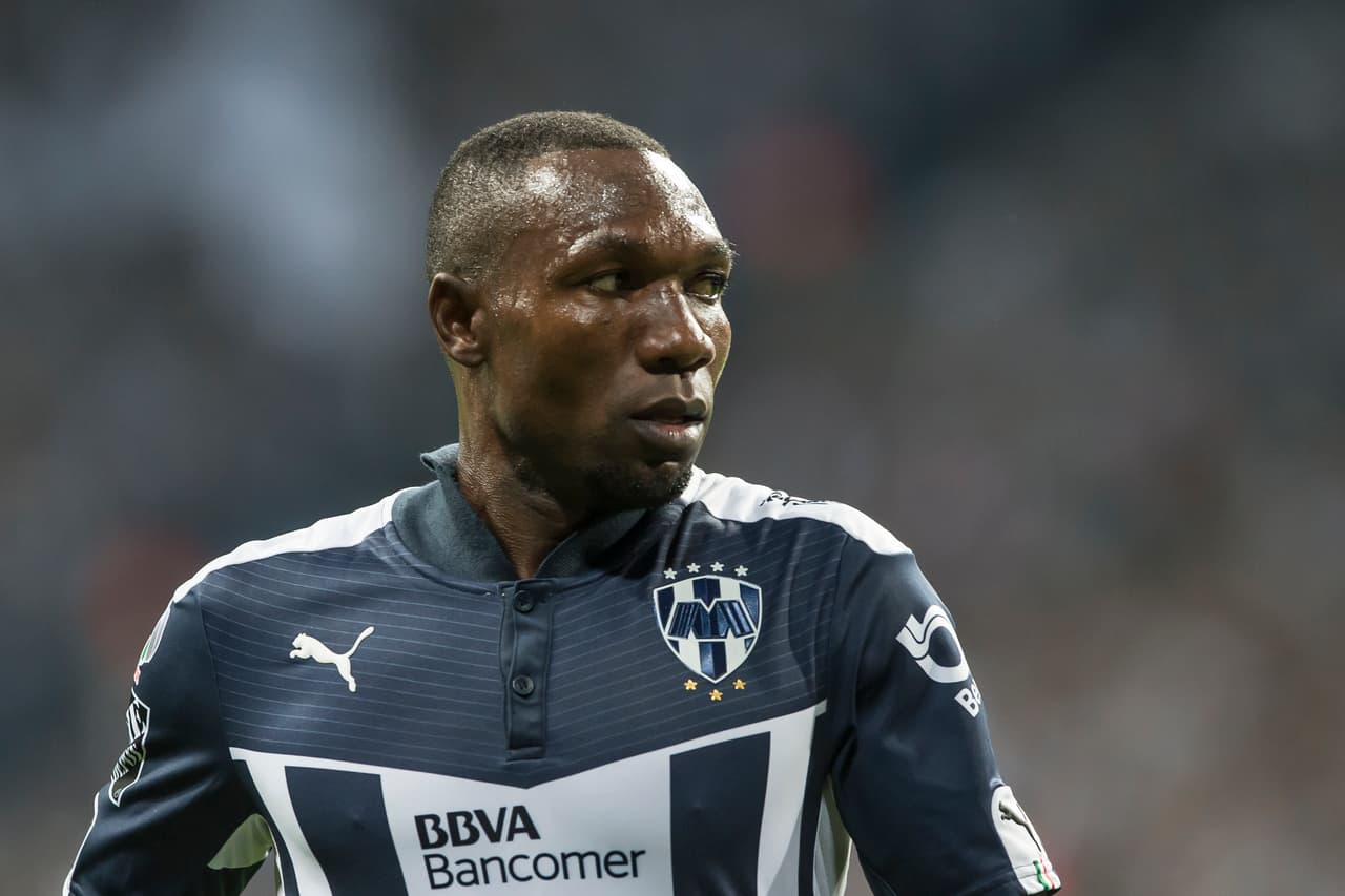 Walter Ayoví, Monterrey. Al igual que Paulo Da Silva, Walter Ayoví es un veterano de 36 años de edad que recientemente ha regresado a un equipo de primera. Ayoví fichó con el Monterrey del 2009-13 y acaba de regresar con los Rayados hace seis meses.