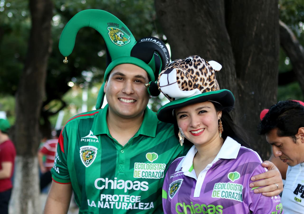 Colorido de afición en la vuelta de cuartos