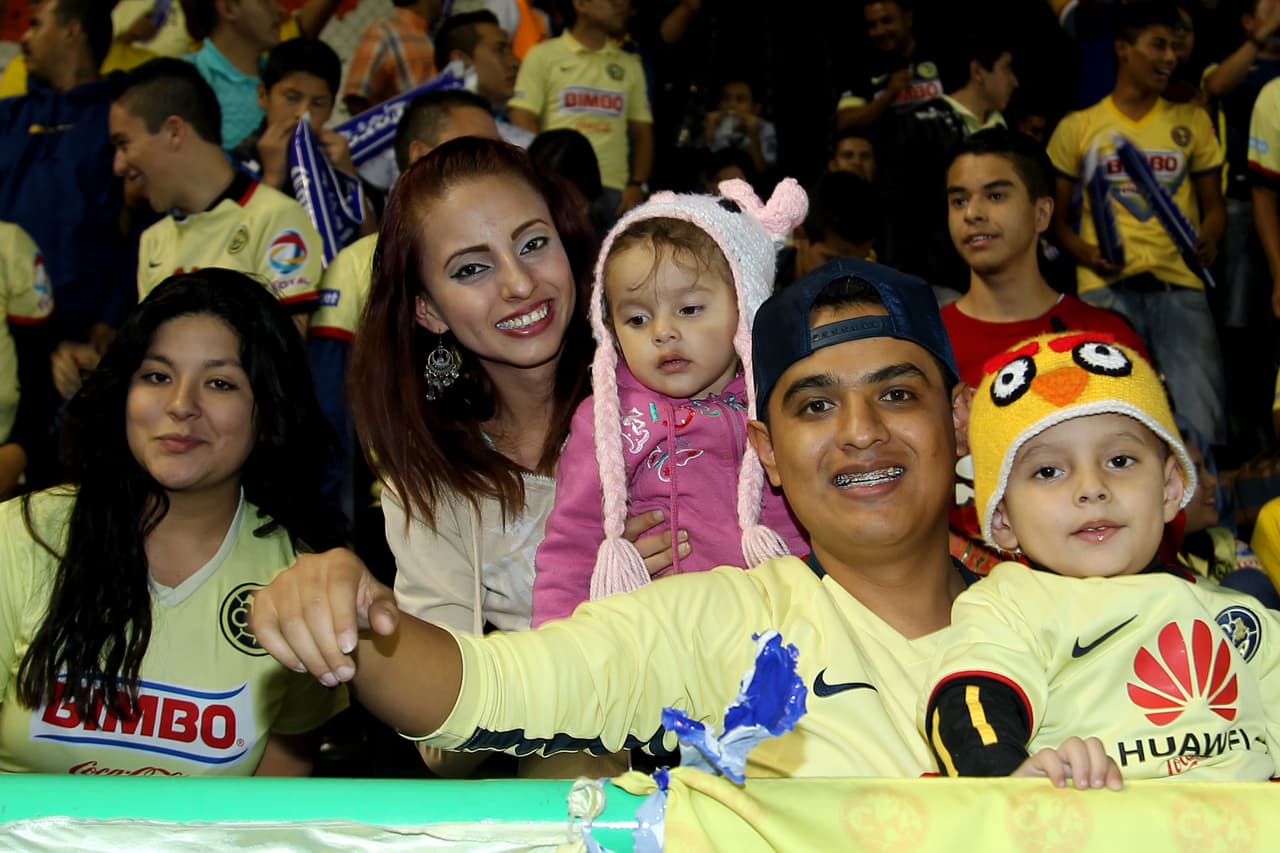 Colorido de afición en la vuelta de cuartos