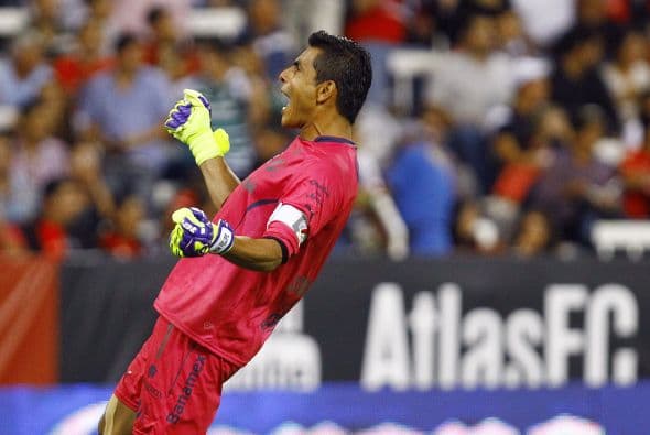 Con Chivas conoció lo que significa ser campeón en México al levantar el trofeo el Apertura 2006.