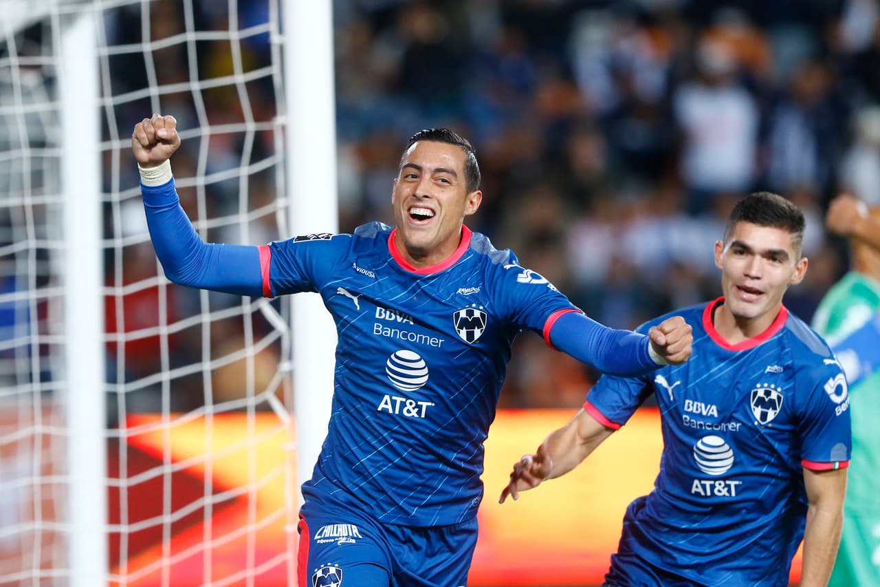 Pero apenas a los 9 minutos, siete después de la anotación de los Tuzos, los de la Pandilla emparejaron los cartones gracias a una buena definición dentro del área de Rogelio Funes Mori para el 1-1.